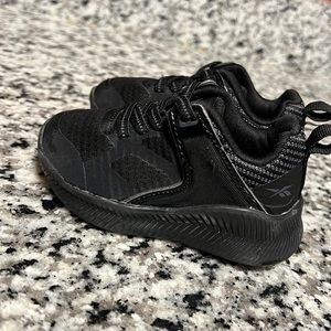 Boys size 5 Light up Reebok Shoes